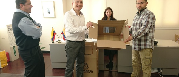 Consulado de Colombia en Tokio inició la jornada final del proceso electoral en el exterior para Congreso y consultas interpartidistas 2018